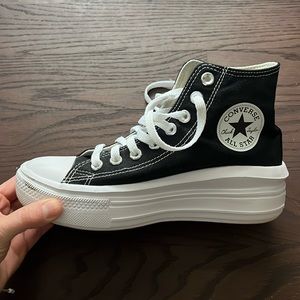 Converse size 7 women’s.